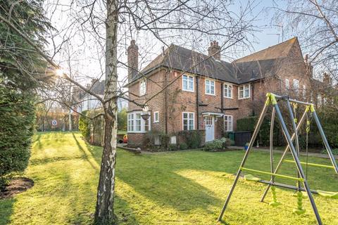 22 Addison Way, London, NW11 6AJ