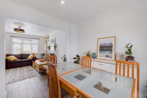 52 Hamble Lane, South Ockendon, RM15 5HQ