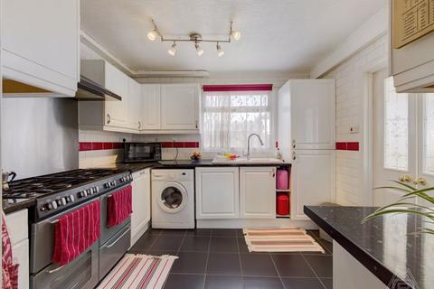 52 Hamble Lane, South Ockendon, RM15 5HQ