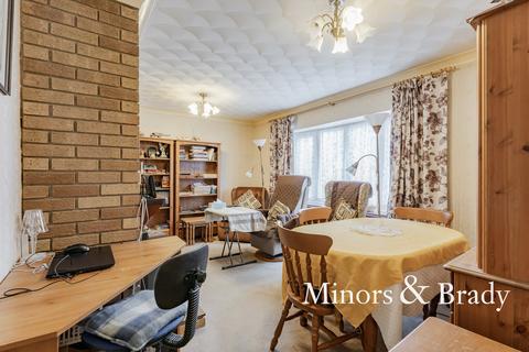 15 Antingham Drive, North Walsham, NR28 9BE