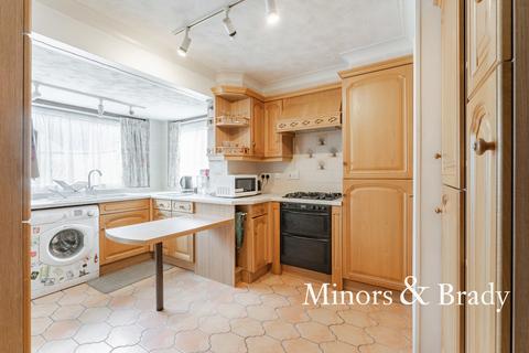 15 Antingham Drive, North Walsham, NR28 9BE