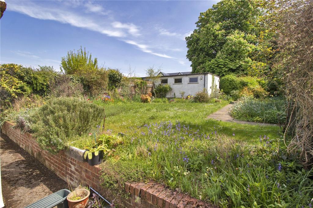 Downs Valley, Hartley, DA3 4 bed detached house £700,000