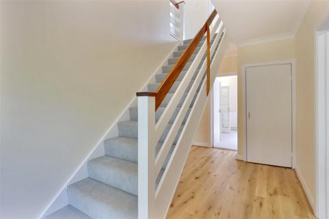 7 Downs Valley, Hartley, Longfield, DA3 7RA