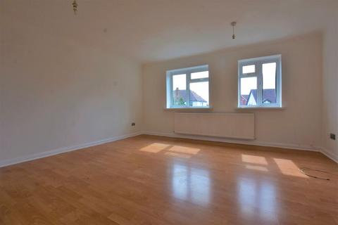 2 bedroom apartment to rent, Hazelwood Close, North Harrow