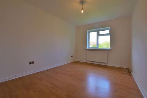 2 bedroom apartment to rent, Hazelwood Close, North Harrow