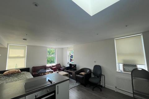 Studio to rent, Boundary Road, Hove, East Sussex, BN3 5TD