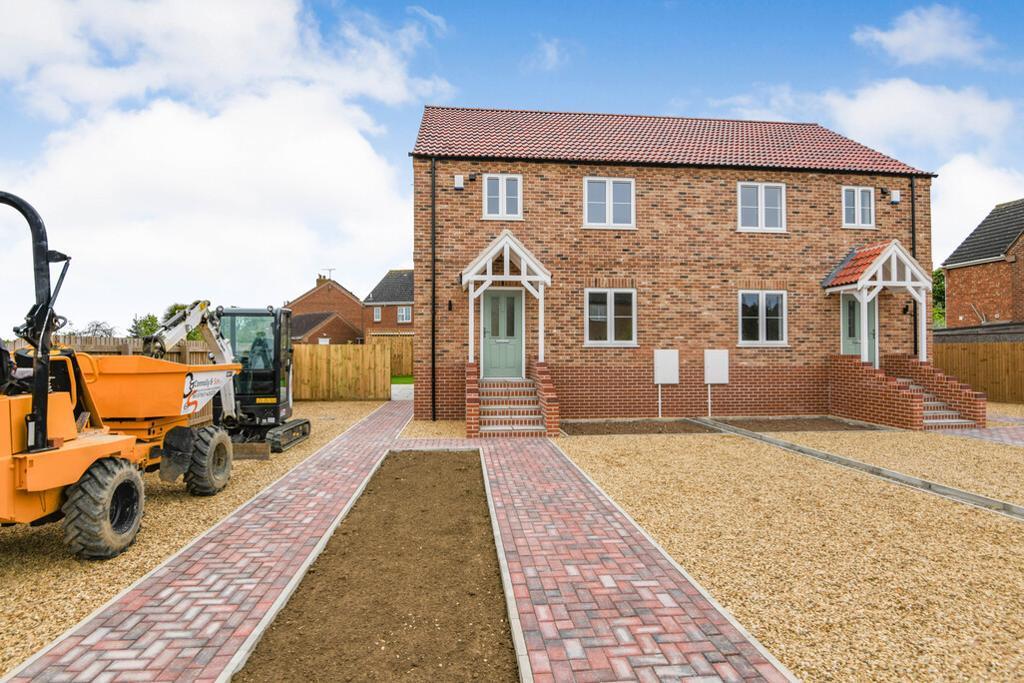Crown Avenue, Holbeach St Marks, Spalding, Lincolnshire, PE12 8EU 3 bed