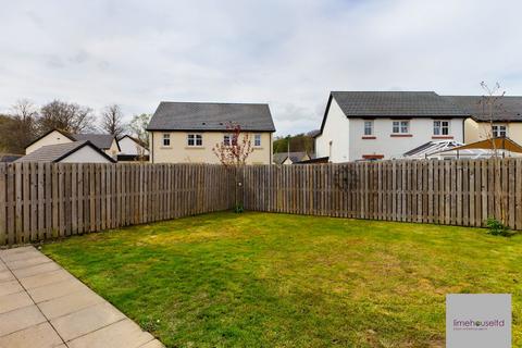 3 bedroom semi-detached house to rent, Loaningdale Avenue, Biggar, ML12