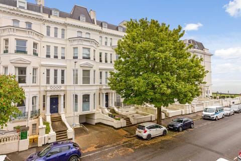 Clifton Gardens, Folkestone, CT20