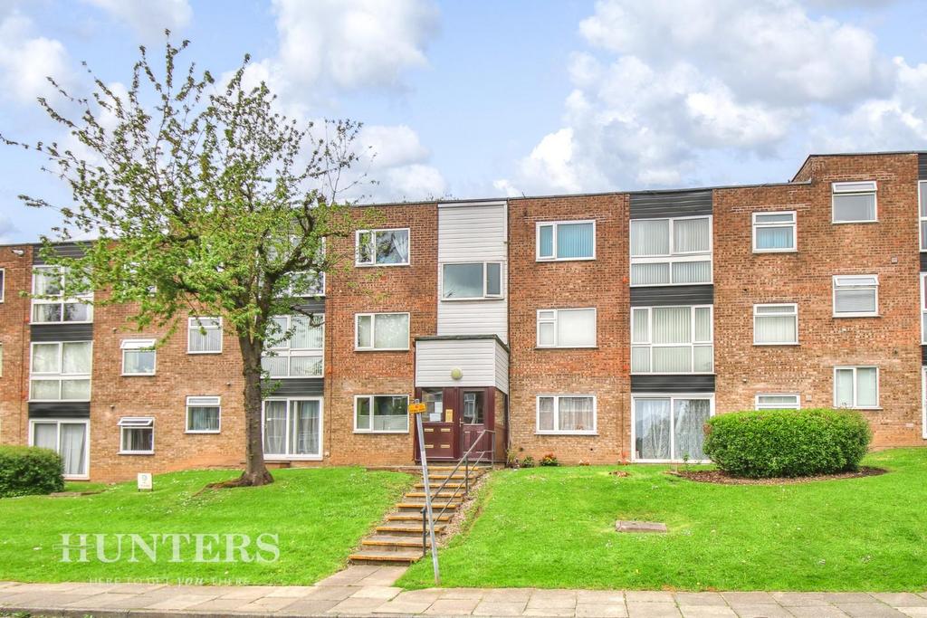 Baguley Crescent, Middleton M24 2 bed apartment for sale £85,000