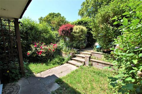 10 Beech Close, Hatfield, AL10 8NT