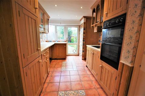 10 Beech Close, Hatfield, AL10 8NT