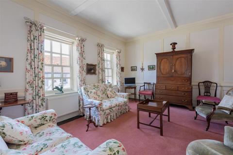 4 bedroom townhouse for sale, High Street, Watlington