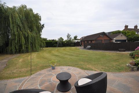 4 bedroom detached bungalow for sale, West End, Rawcliffe, Goole