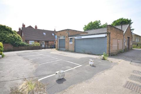 4 bedroom detached bungalow for sale, Marshland Road, Moorends, Doncaster, DN8