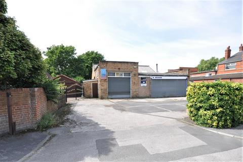 4 bedroom detached bungalow for sale, Marshland Road, Moorends, Doncaster, DN8