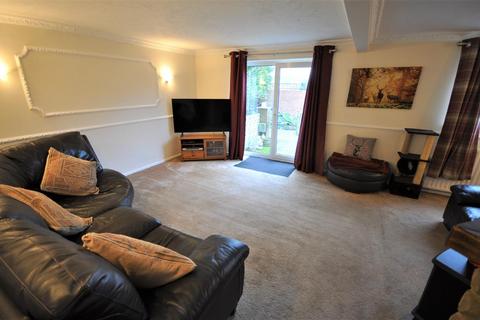 4 bedroom detached bungalow for sale, Marshland Road, Moorends, Doncaster, DN8