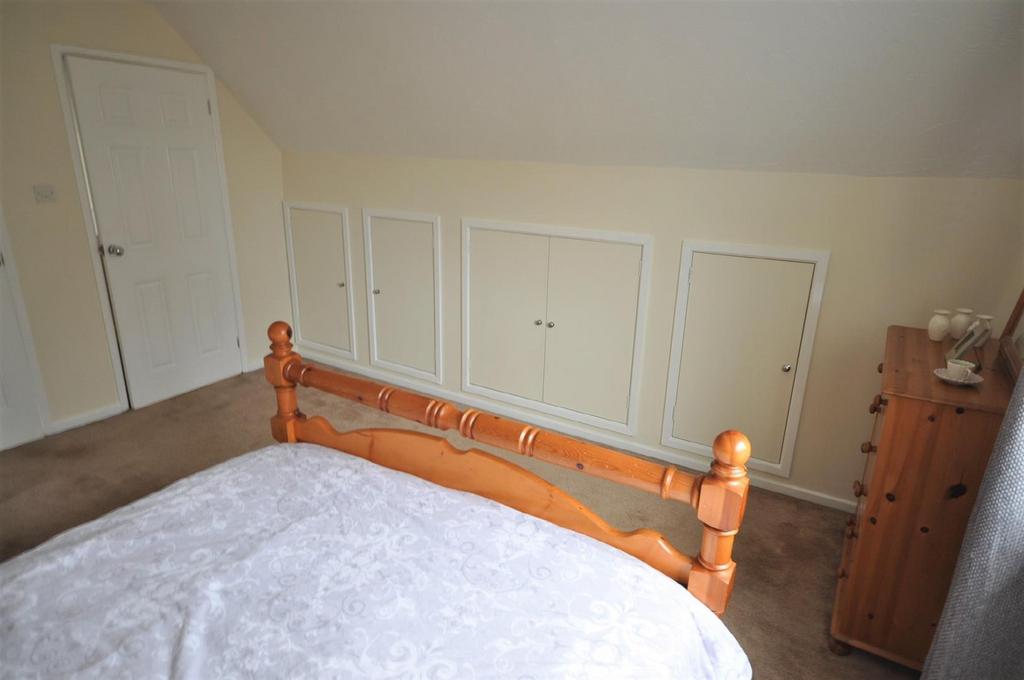 Master Bedroom (First Floor)