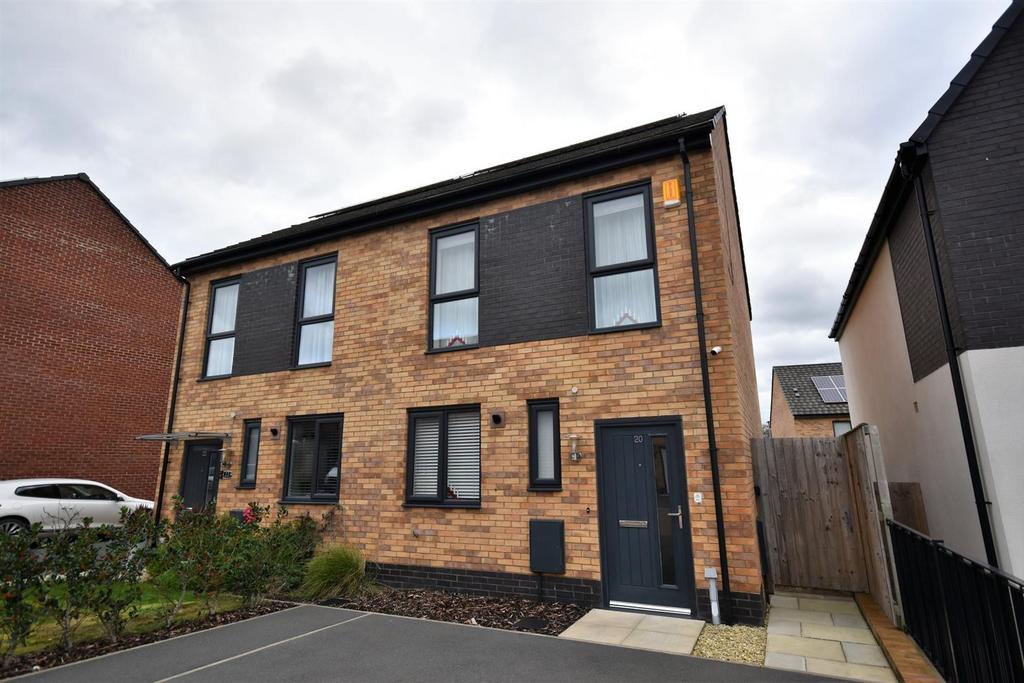 Mallard Way, South Elmsall 2 bed semidetached house for sale £165,000