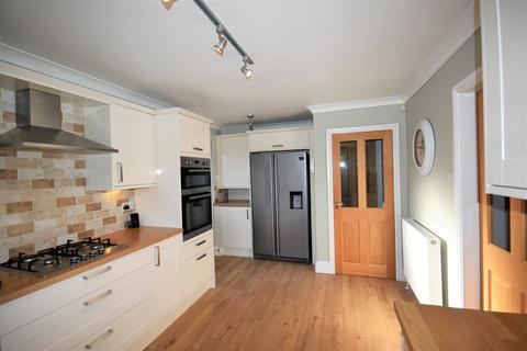 2 The Anchorage, Hook, Goole, DN14 5FJ