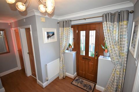 2 The Anchorage, Hook, Goole, DN14 5FJ