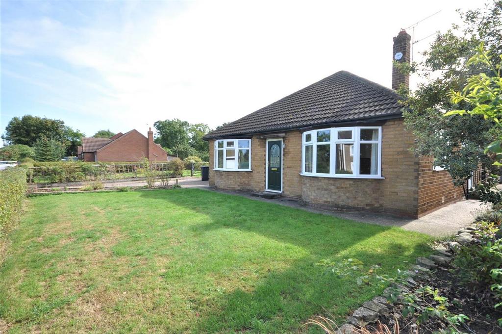 Broad Lane, Sykehouse, Goole, DN14 3 bed detached bungalow for sale £