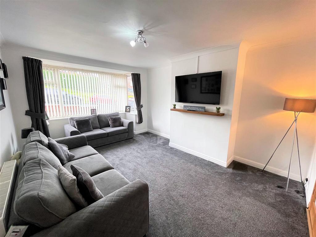 Throxenby Lane, Scarborough 3 bed semidetached house for sale £240,000