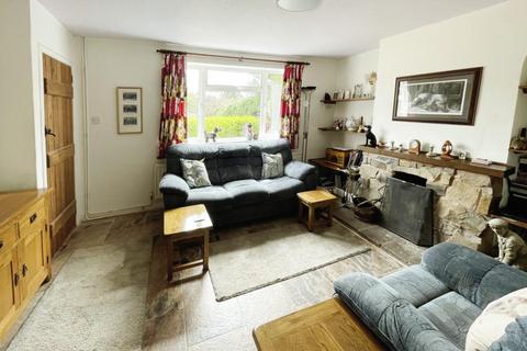 18 High Street, Broom, Alcester, B50 4HJ