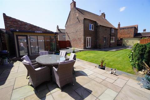 3 bedroom detached house for sale, High Street, Barmby on the Marsh