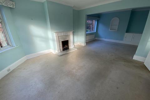4 bedroom semi-detached house for sale - Bellcross Lane, Howden