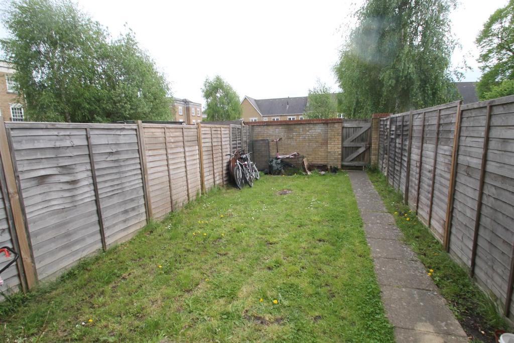 Coriander Drive, Maidstone 2 bed terraced house for sale £350,000