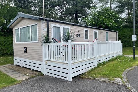 2 bedroom park home for sale, St. Leonards, Ringwood