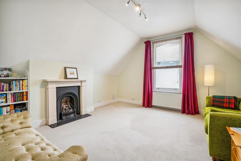 Arlington Gardens, W4 - FOR SALE