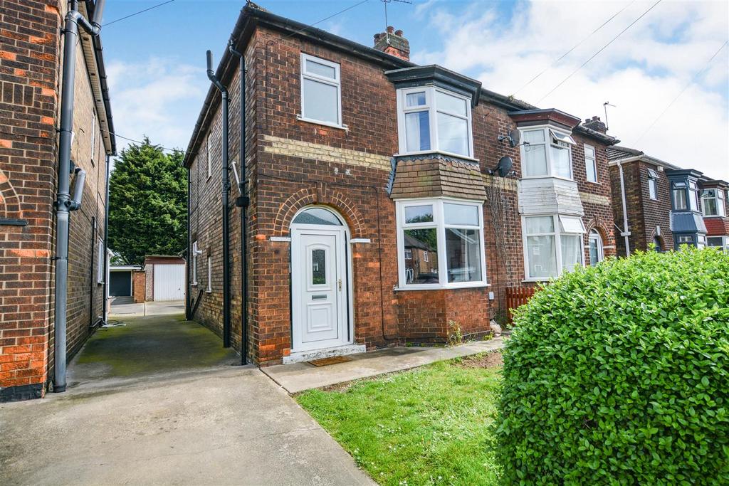 Warwick Road, Scunthorpe 3 bed semidetached house for sale £125,000
