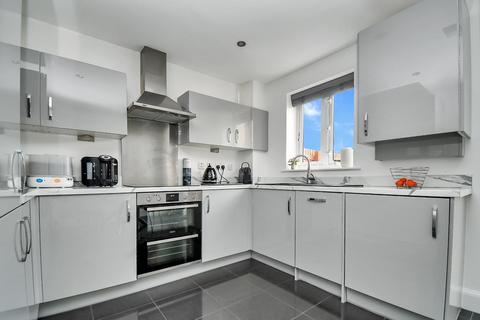 10 Mill Holme Fold, Bradford, BD10 0FA