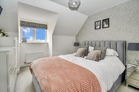 10 Mill Holme Fold, Bradford, BD10 0FA