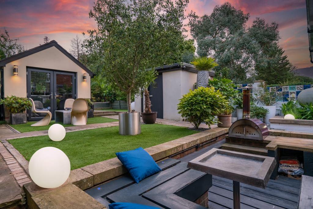 Dobcroft Road, Sheffield 6 bed semidetached house for sale £795,000