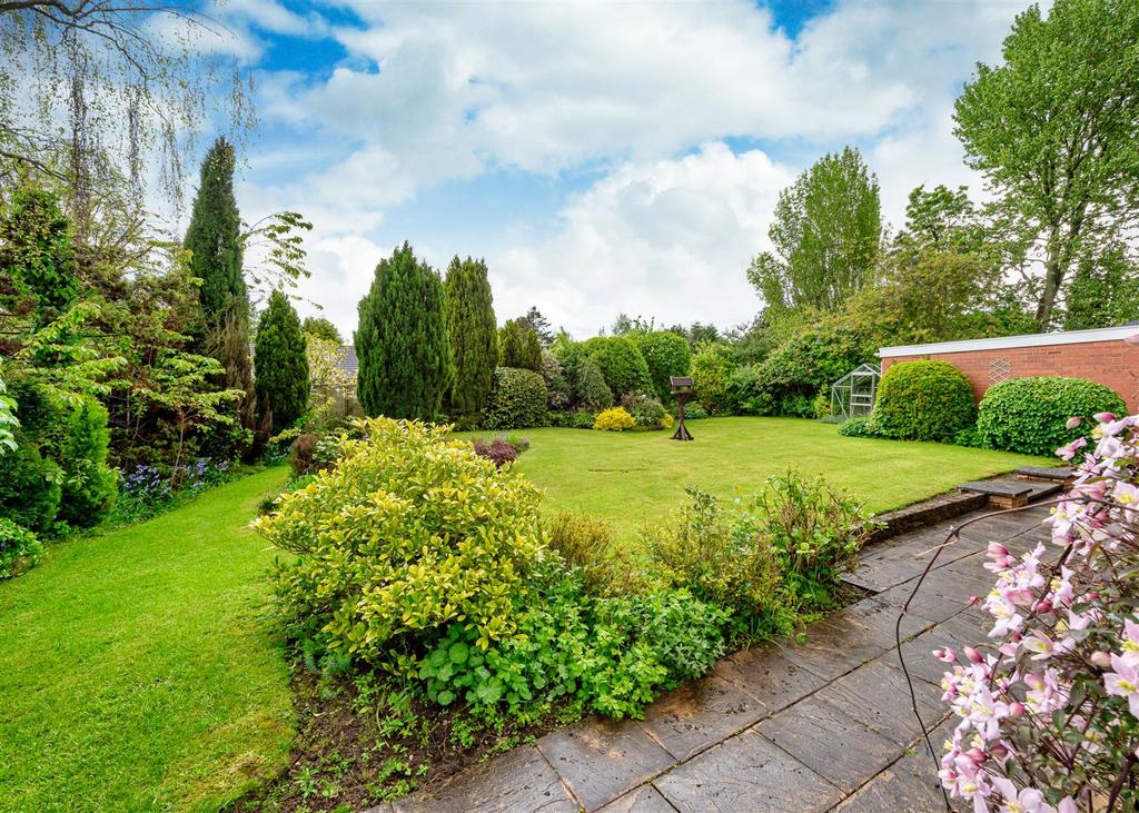 64b-woodthorne-road-south-tettenhall-3-bed-detached-bungalow-425-000