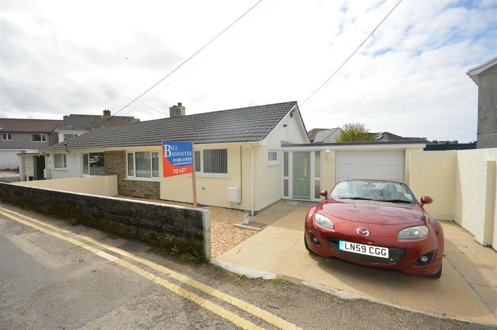 School Lane, Troon, Camborne 2 bed bungalow £950 pcm (£219 pw)
