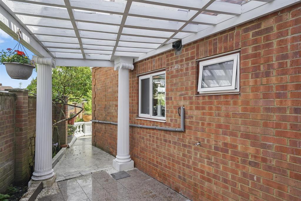 10 Pasture Road - ERAooe MWUn Ti L1 YDdb Iu.jpg