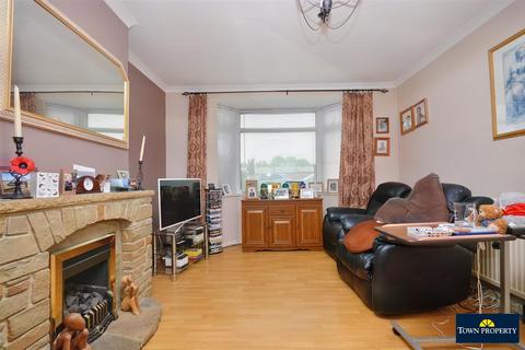 3 bedroom end of terrace house for sale, St. Philips Avenue, Eastbourne