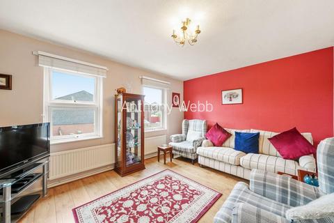 12 Whitmore Close, London, N11 1PB