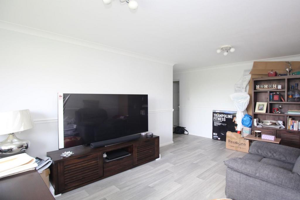 Prestatyn Close, Stevenage, SG1 1 bed flat for sale £170,000