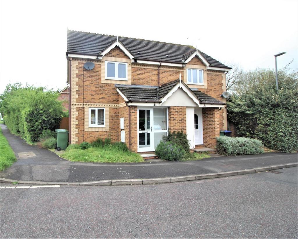 Willowbank, Chippenham 2 bed semidetached house £900 pcm (£208 pw)
