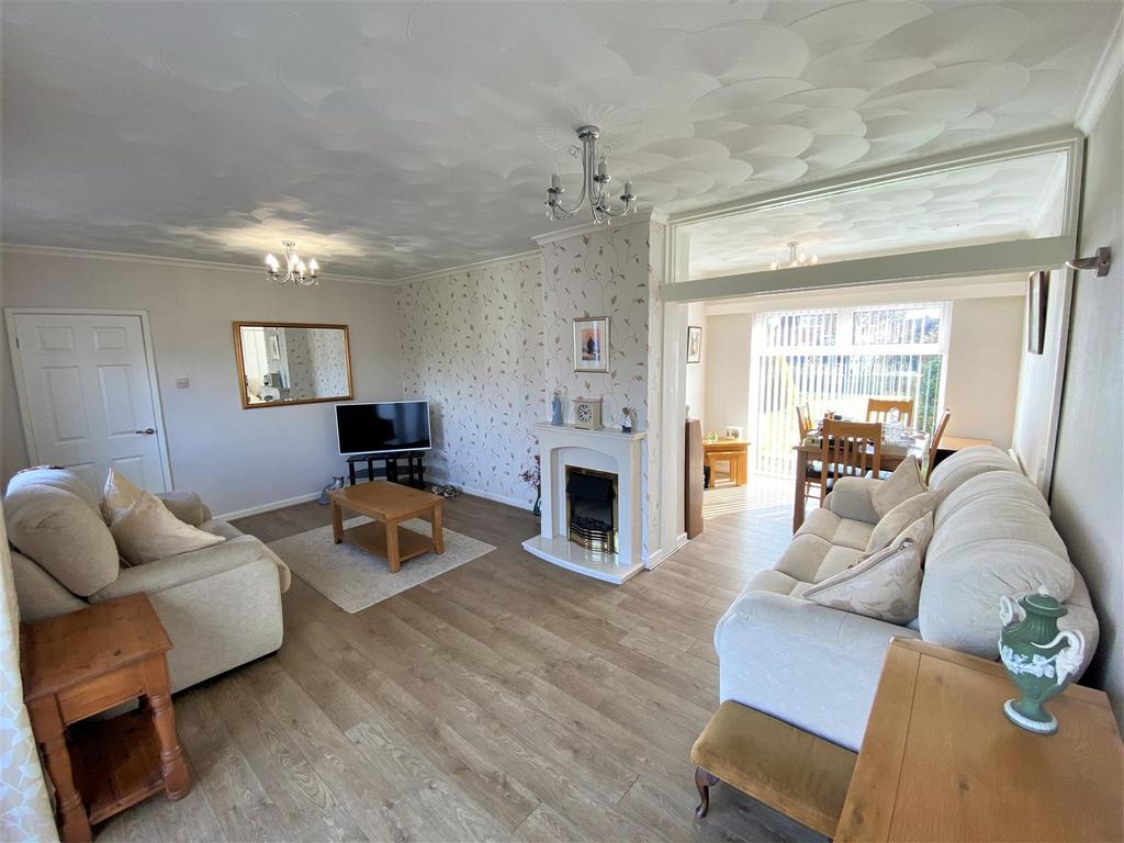 Hawton Road, Newark 2 bed detached bungalow for sale £270,000