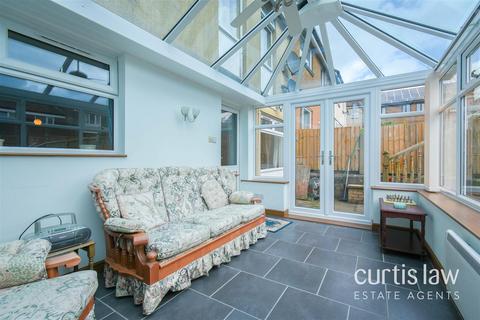 65a Beatrice Place, Blackburn, BB2 3UD