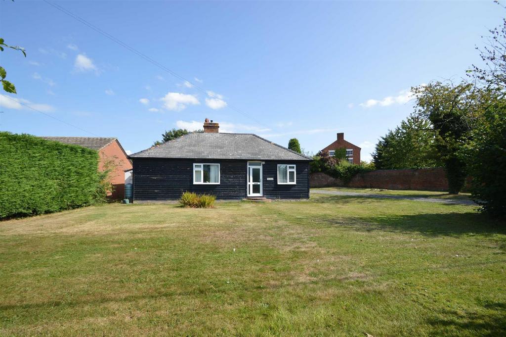 Wytherford Road, Shawbury, Shrewsbury 2 bed detached bungalow for sale