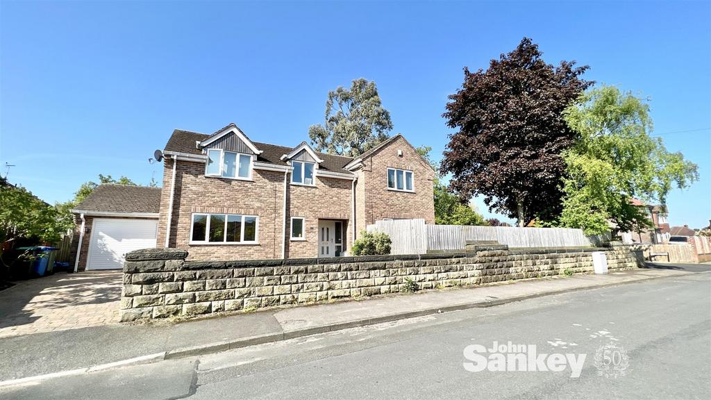 Hillsway Crescent, Mansfield 4 bed detached house for sale £380,000