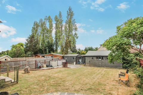 18 Westbourne Drive, Brentwood, CM14 4PH