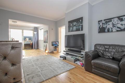 18 Westbourne Drive, Brentwood, CM14 4PH